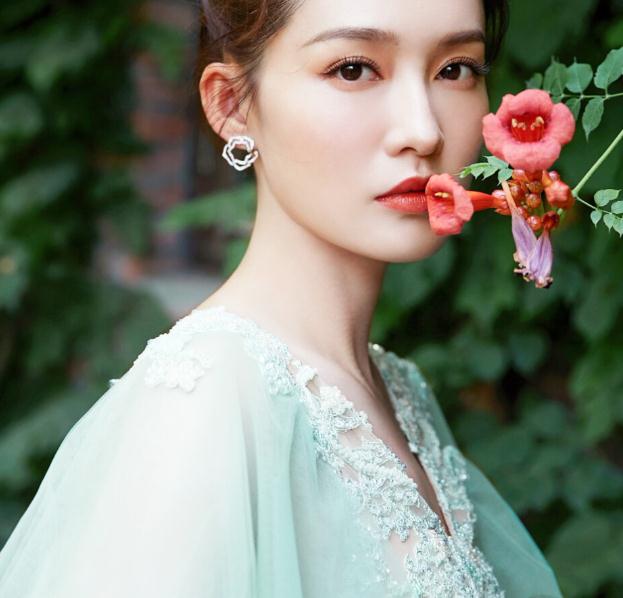李沁承认和谁恋情(李沁邓伦2021新剧) 李沁承认和谁恋情(李沁邓伦2021新剧)