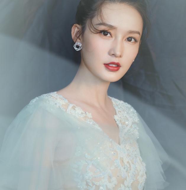 李沁黄景瑜炒cp(李沁和黄景瑜是情侣吗) 李沁黄景瑜炒cp(李沁和黄景瑜是情侣吗)